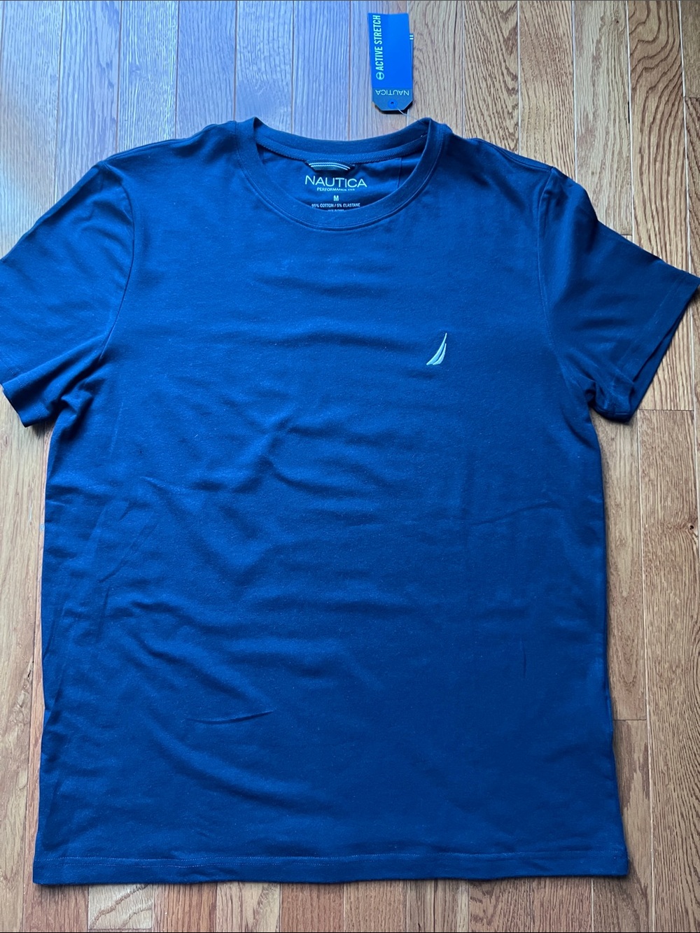 Nautica Menโs Dark Blue Crew Neck Tee with Sail Logo